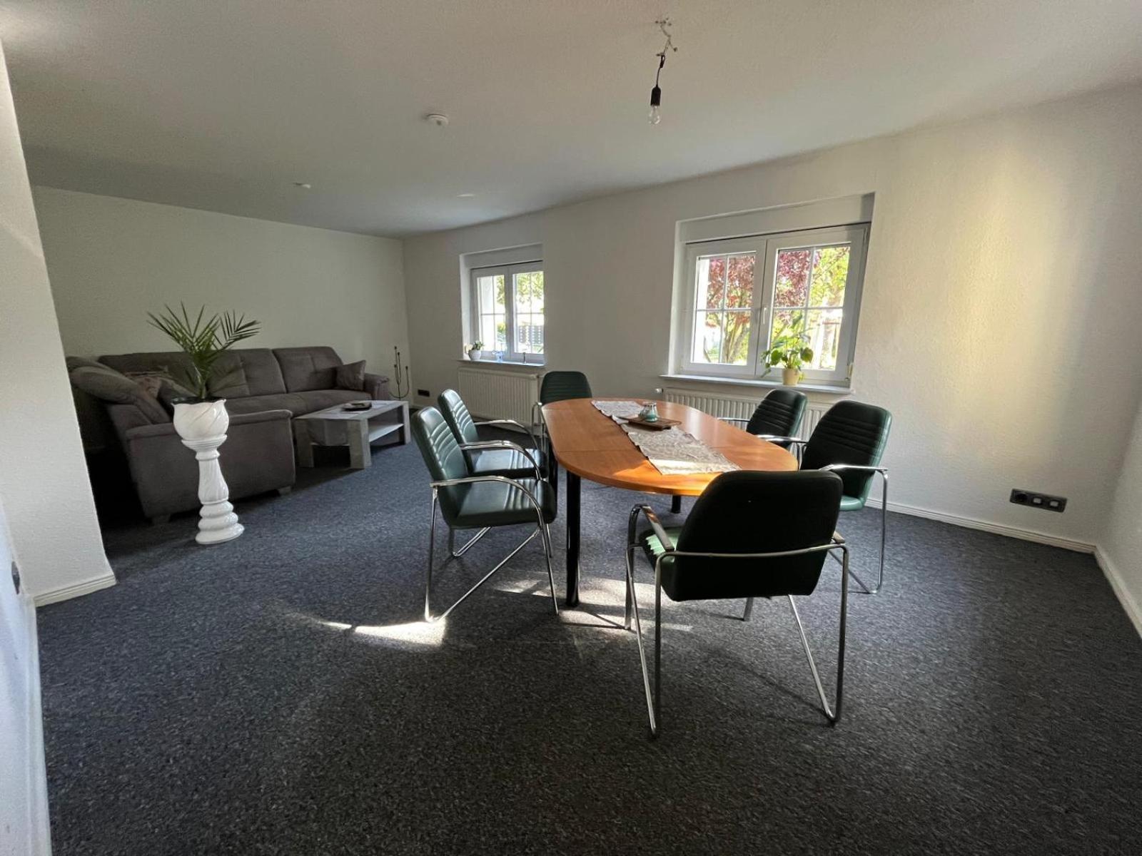 Frundsberg 24-ferienhaus, Zentral Im Herzen Berlins, Pkw-stellplatz Und W-lan Kostenlos Vakantiehuis