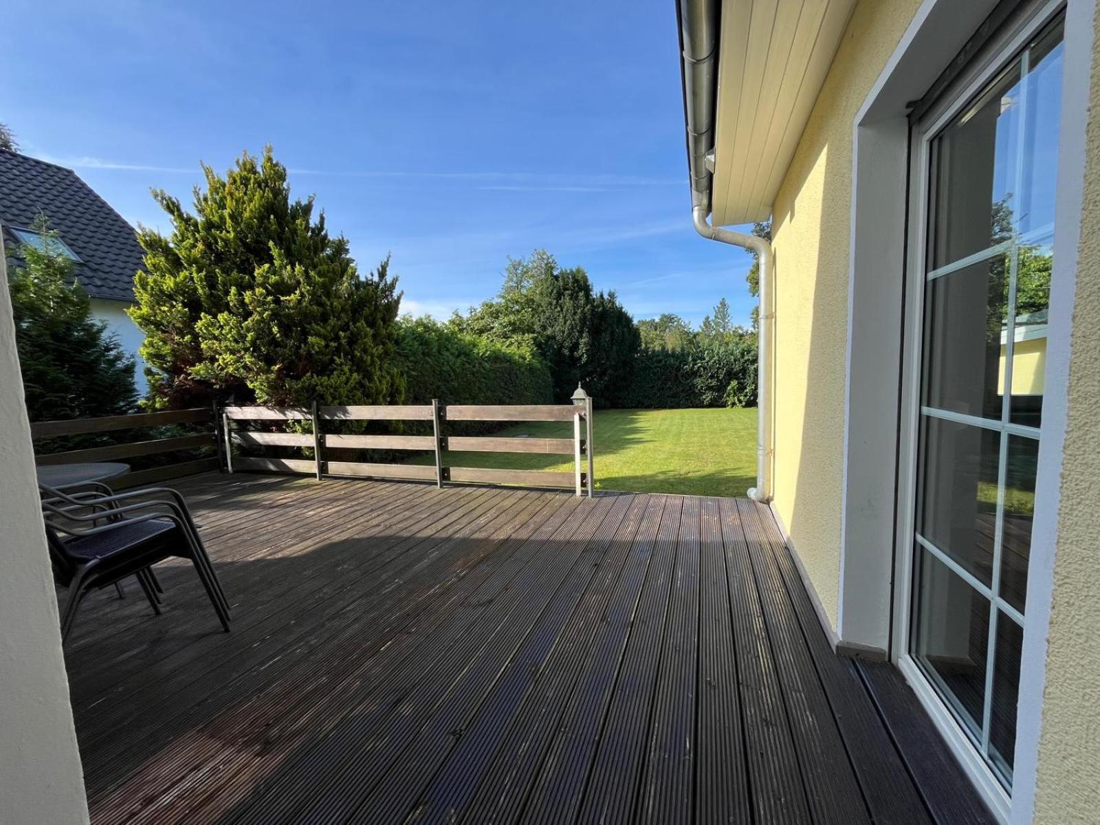 Vakantiehuis Frundsberg 24-ferienhaus, Zentral Im Herzen Berlins, Pkw-stellplatz Und W-lan Kostenlos Berlijn
